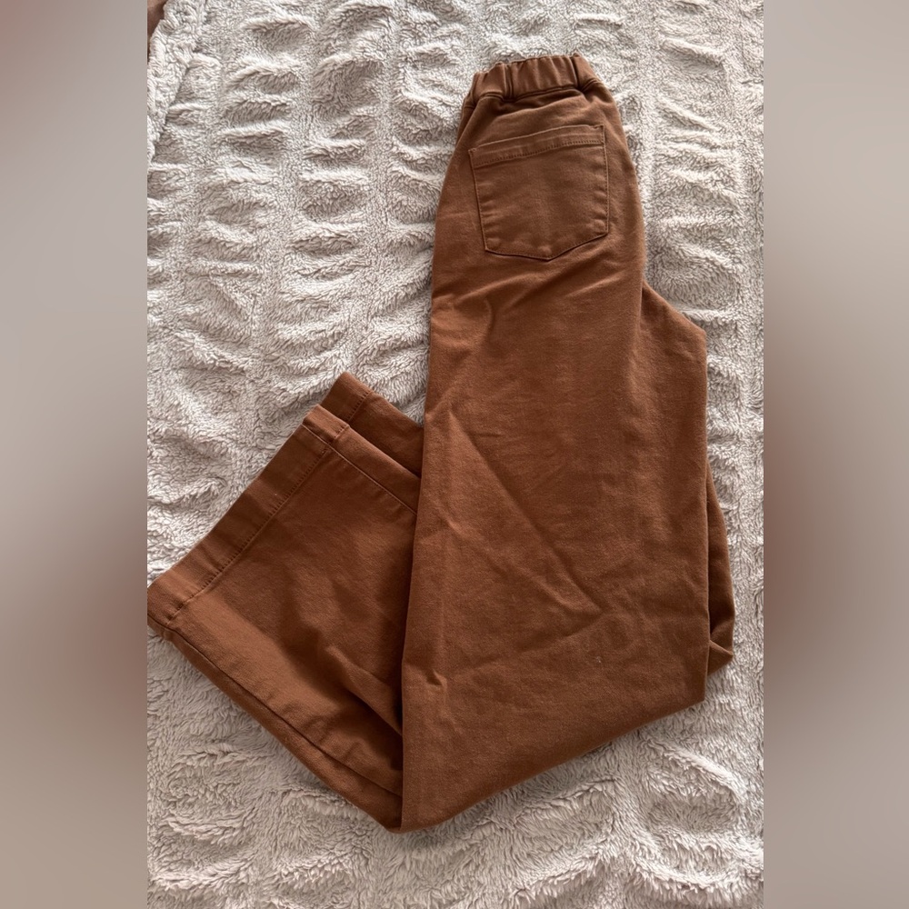 OAK + FORT Cropped Straight-Leg Pants in Brown - Picture 4 of 6